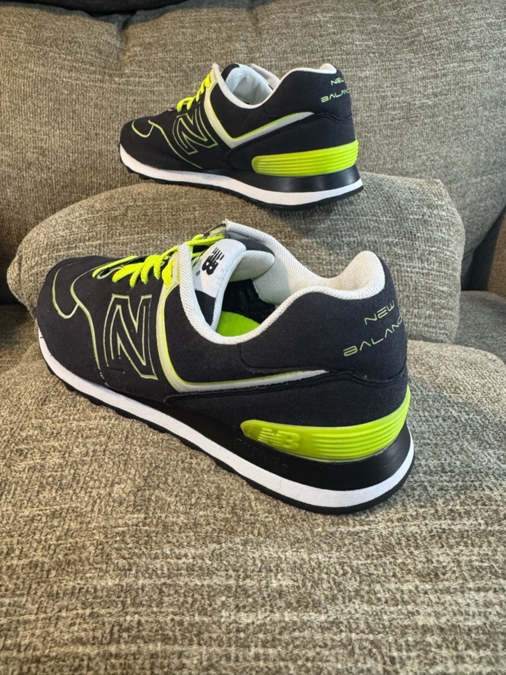 New Balance 574 Men’s Black with Neon Yellow Running Shoes ML574NEN Size 10.5 - Picture 11 of 11